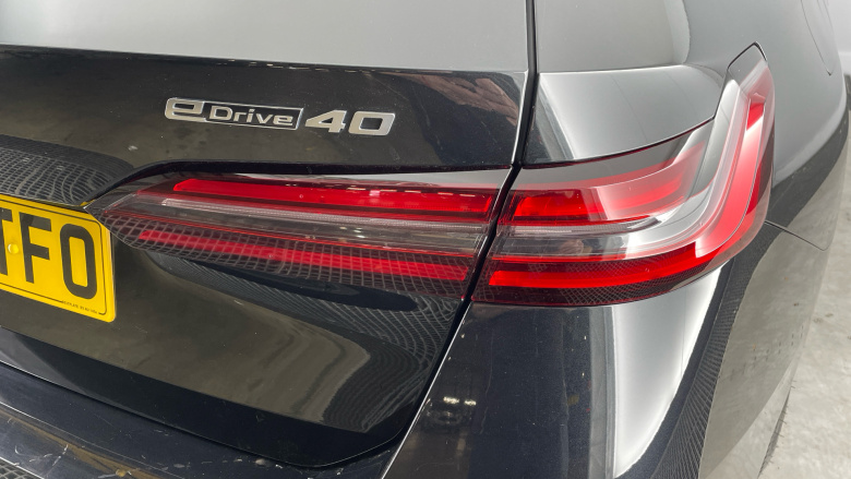 BMW i5 250kW eDrive40 M Sport Pro 84kWh 5dr Auto [Comf+] Electric Estate